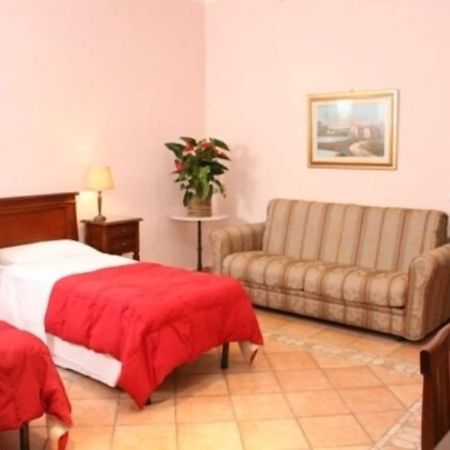 Gaudi Guesthouse Рим Экстерьер фото