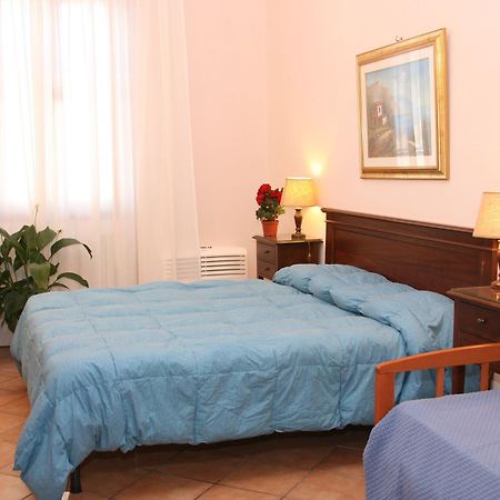Gaudi Guesthouse Рим Экстерьер фото