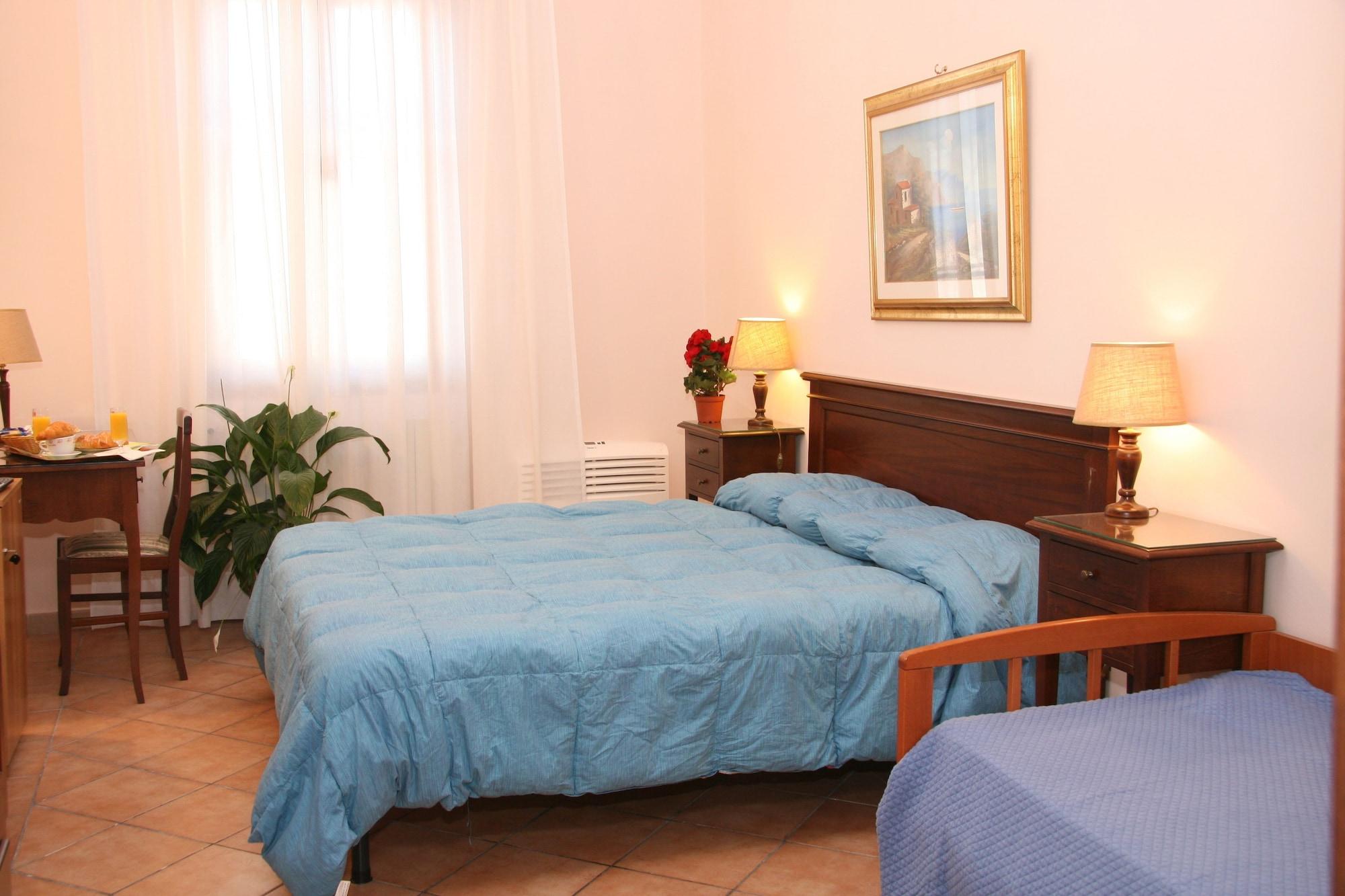Gaudi Guesthouse Рим Экстерьер фото